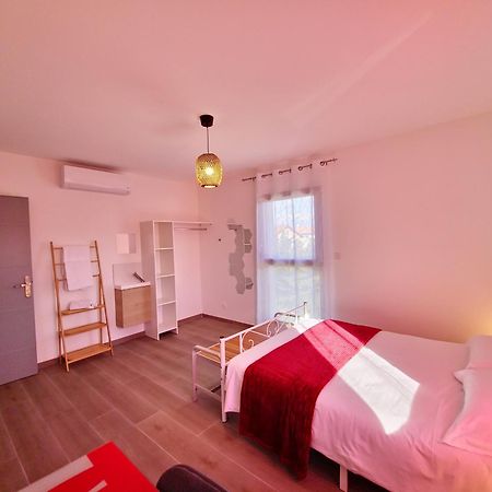 Vibe Chambre Bed & Breakfast Venissieux Exterior photo